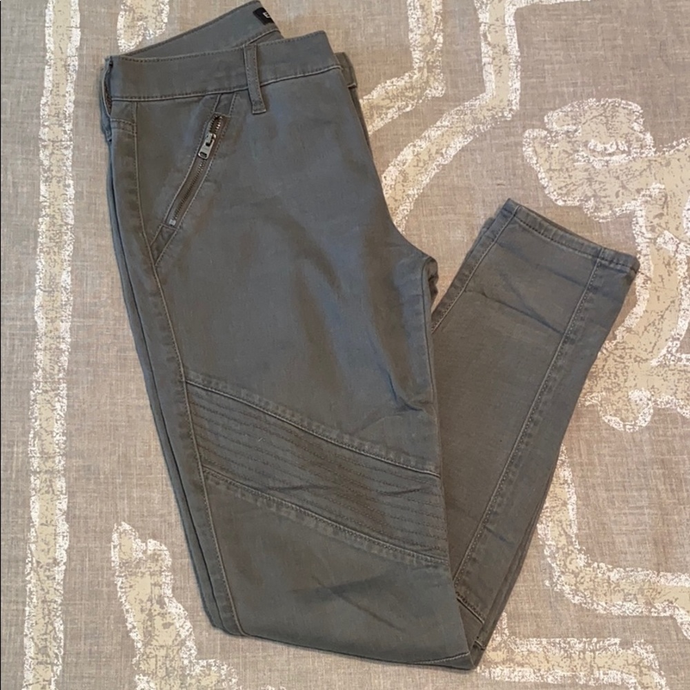 EUC Gray Mid Rise Moto Legging Skinny Jean